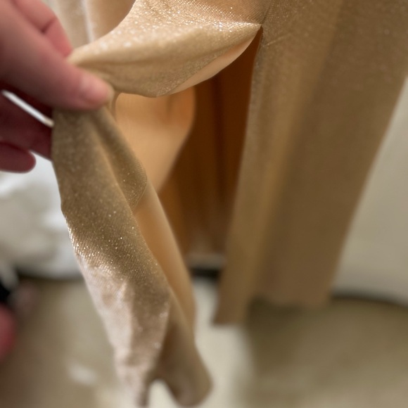 Jules & Cleo Glamorous Gold Maxi Dress - Picture 4 of 4